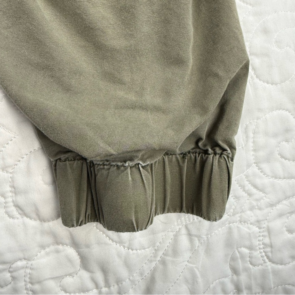 Abercrombie & Fitch Khaki Army Green Cargo Utility Jogger Pants Women Medium EUC - Picture 8 of 11